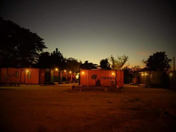 Imagen general del Hotel Container Motel. Foto 15