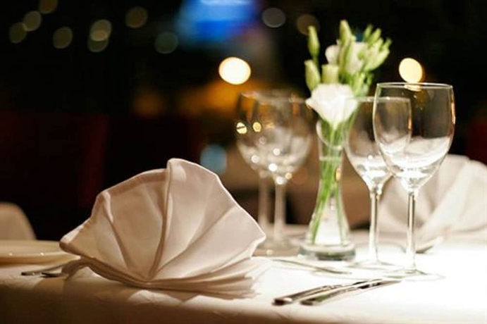 Imagen del bar/restaurante del Hotel Conte, Buenos Aires. Foto 4