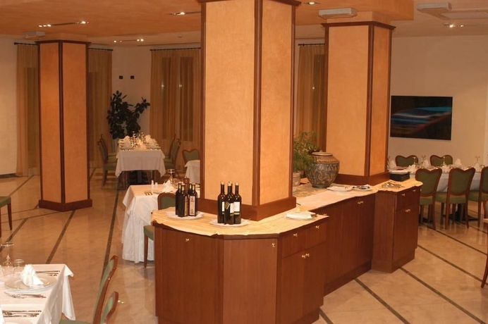 Imagen del bar/restaurante del Hotel Conte Verde. Foto 5