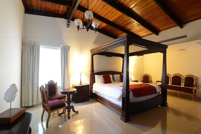 Imagen de la habitación del Hotel Contempo. Foto 14