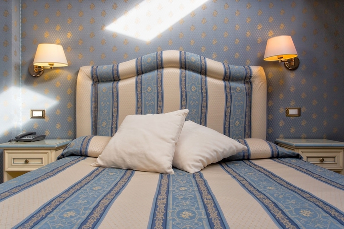 Imagen de la habitación del Hotel Conterie. Foto 11