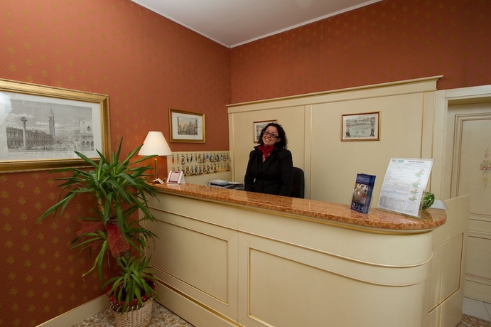 Imagen de los interiores del Hotel Conterie. Foto 17