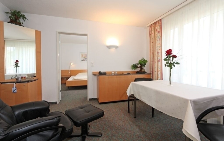 Imagen de la habitación del Hotel Conti Dietikon. Foto 14