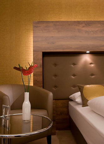 Imagen de la habitación del Hotel Conti Duisburg. Foto 7