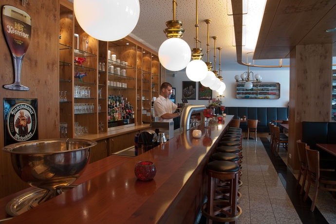 Imagen del bar/restaurante del Hotel Conti, Munster. Foto 7