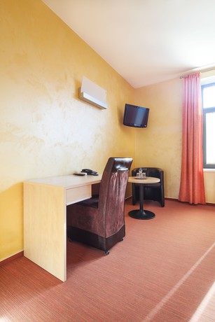 Imagen de la habitación del Hotel Conti, Olomouc. Foto 2