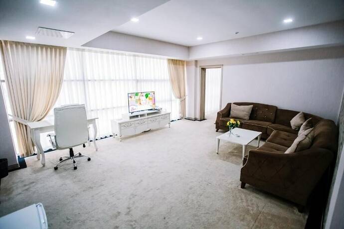 Imagen general del Hotel Continent, Baku. Foto 2