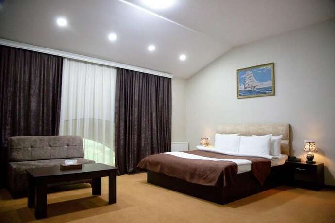 Imagen general del Hotel Continent, Baku. Foto 3