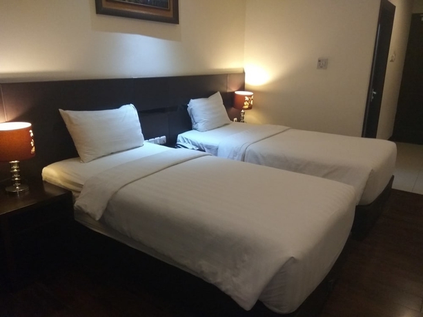 Imagen de la habitación del Hotel Continent Centrepoint Panakkukang. Foto 15