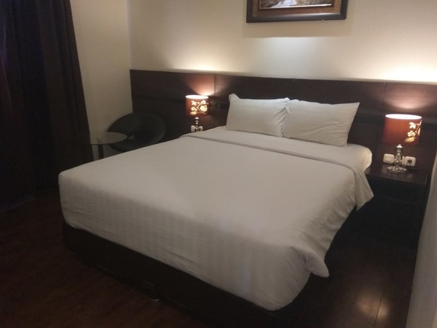 Imagen de la habitación del Hotel Continent Centrepoint Panakkukang. Foto 16