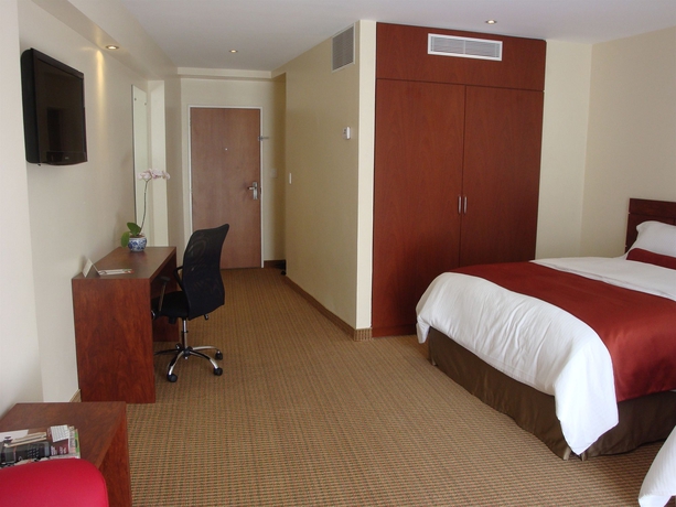 Imagen de la habitación del Hotel Continental Altamira. Foto 7