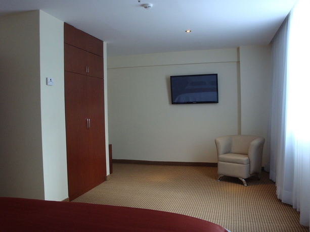 Imagen de la habitación del Hotel Continental Altamira. Foto 12