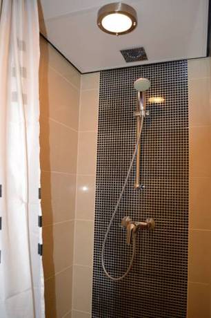 Imagen de la habitación del Hotel Continental Amsterdam. Foto 7