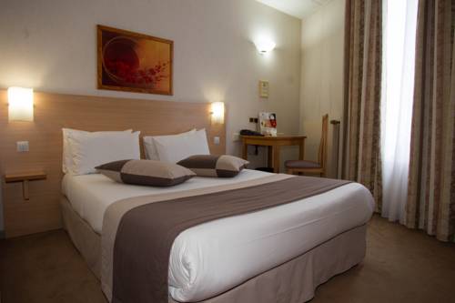 Imagen de la habitación del Hotel Continental, Angers. Foto 7