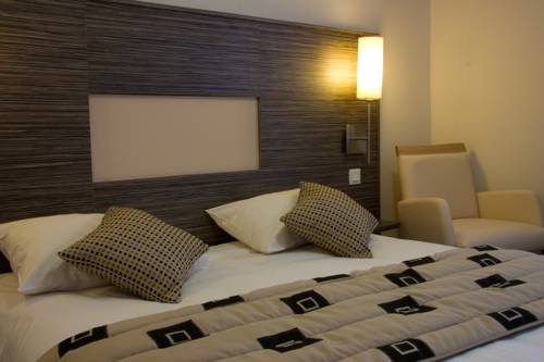 Imagen de la habitación del Hotel Continental, Angers. Foto 11