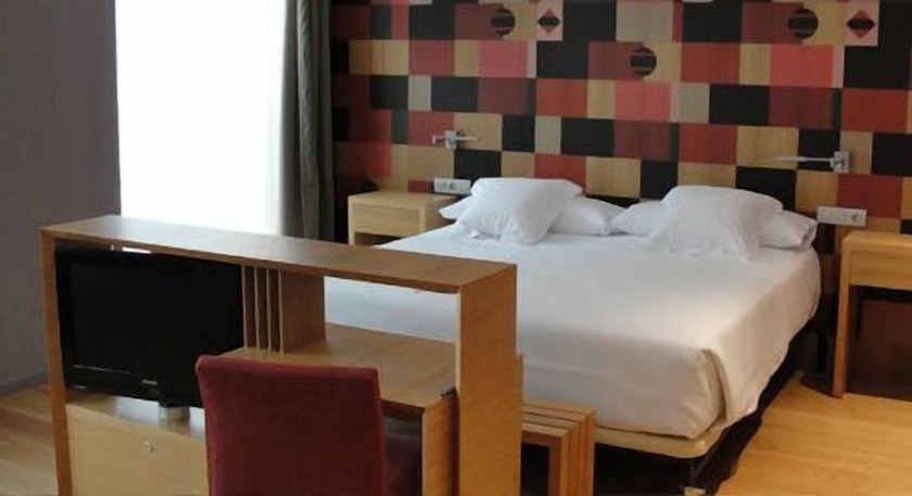 Imagen de la habitación del Hotel Continental Balneario de Panticosa. Foto 6