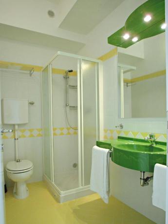 Imagen de la habitación del Hotel Continental, Bellaria-Igea Marina. Foto 5