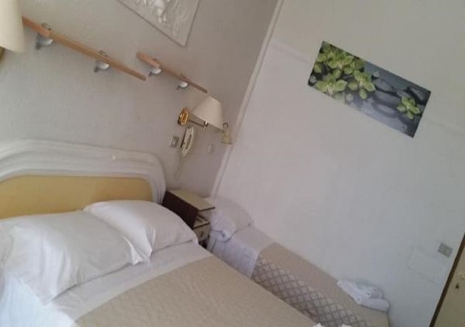 Imagen de la habitación del Hotel Continental, Cattolica. Foto 5