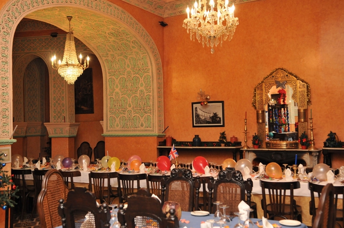 Imagen del bar/restaurante del Hotel Continental, Dar Barroud. Foto 4