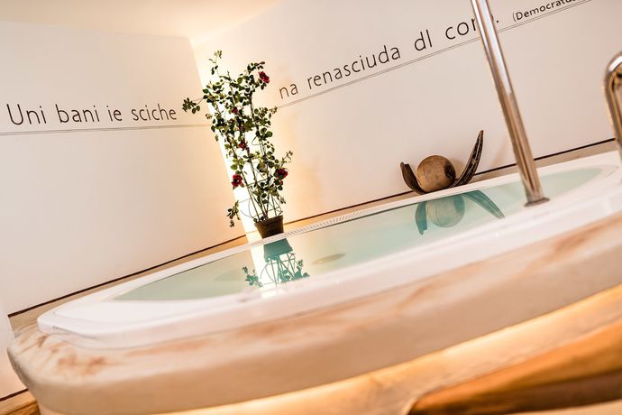 Imagen de la piscina del Hotel Continental Dolomites. Foto 20