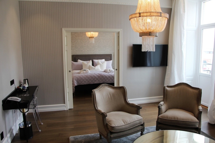 Imagen de la habitación del Hotel Continental Du Sud. Foto 4