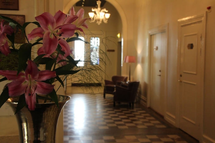 Imagen de los interiores del Hotel Continental Du Sud. Foto 17