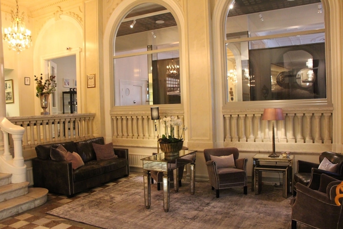 Imagen de los interiores del Hotel Continental Du Sud. Foto 18