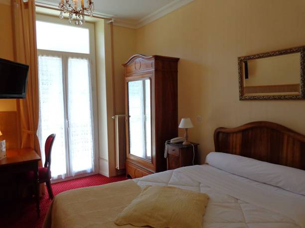 Imagen de la habitación del Hotel Continental, Evian Les Bains. Foto 2