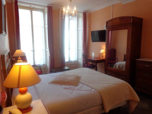 Imagen de la habitación del Hotel Continental, Evian Les Bains. Foto 9