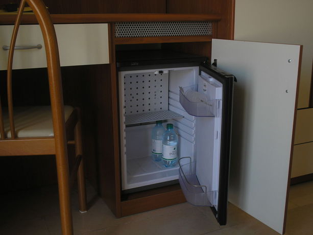Imagen de los exteriores del Hotel Continental, Fano. Foto 14