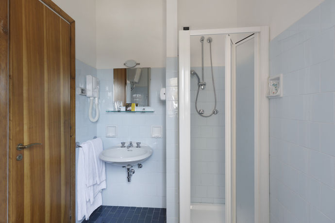 Imagen de los interiores del Hotel Continental, Fano. Foto 16