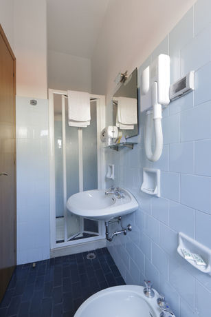 Imagen de la habitación del Hotel Continental, Fano. Foto 12