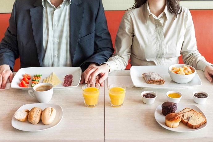 Imagen del bar/restaurante del Hotel Continental Forum Bucuresti. Foto 6