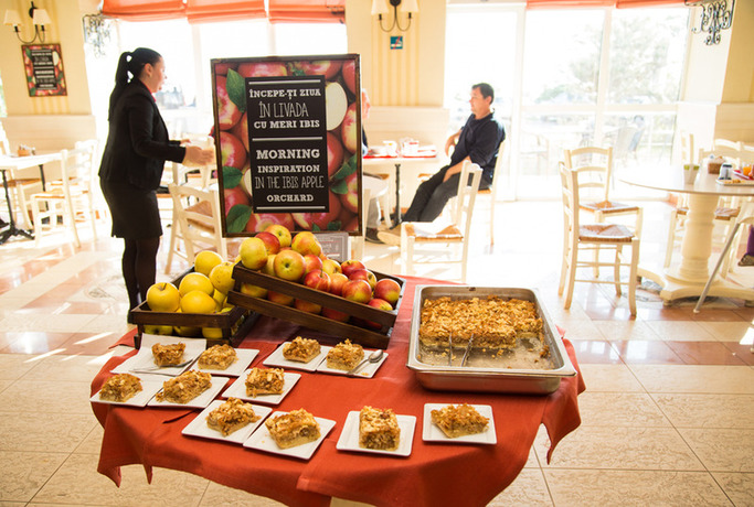 Imagen del bar/restaurante del Hotel Continental Forum Constanta. Foto 3
