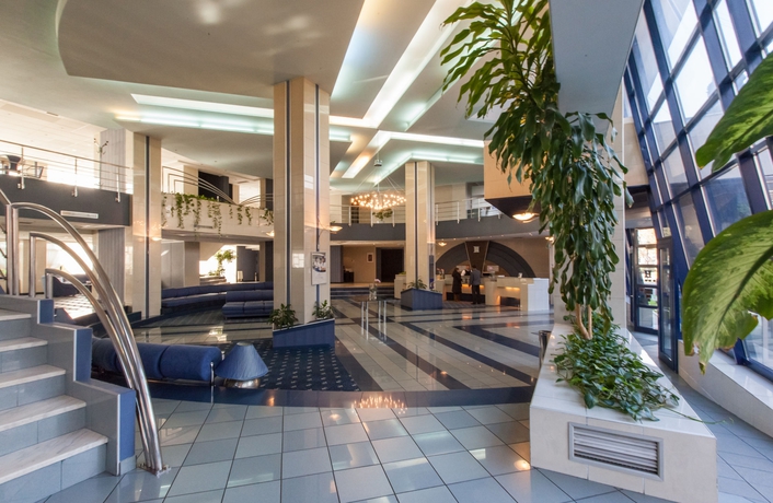 Imagen de los interiores del Hotel Continental Forum Oradea. Foto 10