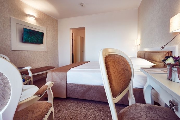 Imagen de la habitación del Hotel Continental Forum Tirgu Mures. Foto 5