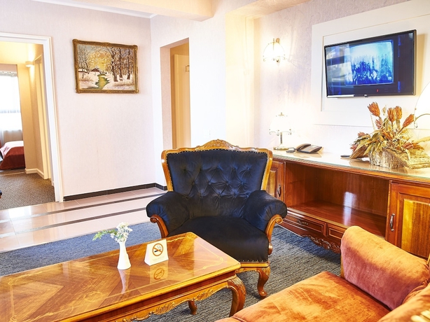 Imagen de la habitación del Hotel Continental Forum Tirgu Mures. Foto 9