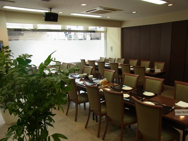 Imagen del bar/restaurante del Hotel Continental, Fuchu. Foto 2