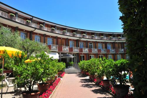 Imagen general del Hotel Continental, Garda. Foto 4