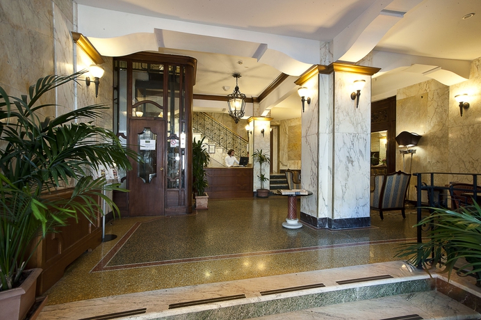 Imagen de los interiores del Hotel Continental Genova. Foto 13