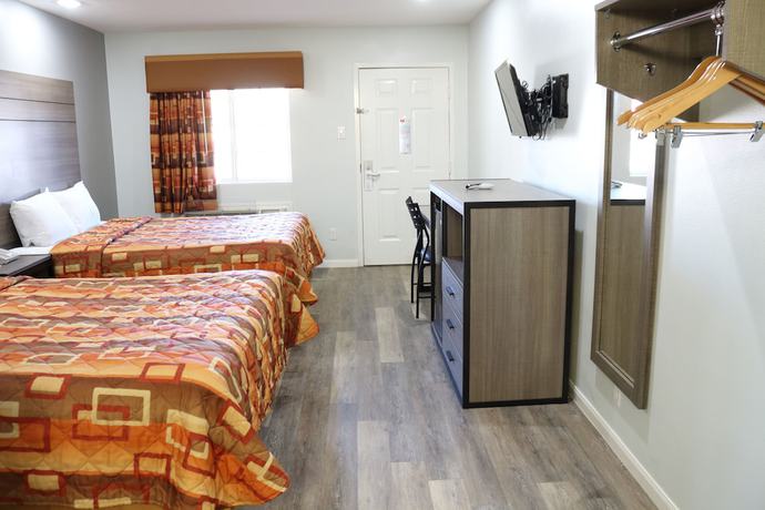 Imagen de la habitación del Hotel Continental Inn And Suites. Foto 14