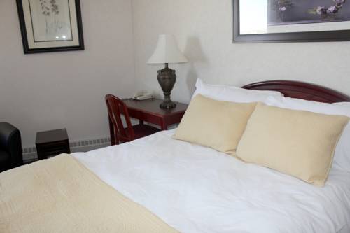 Imagen de la habitación del Hotel Continental Inn and Suites, Edmonton Ciudad. Foto 11