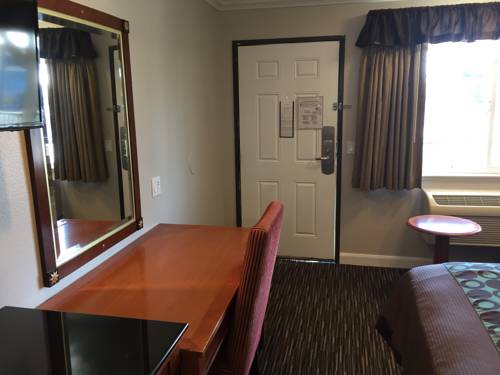 Imagen de la habitación del Hotel Continental Lodge. Foto 15