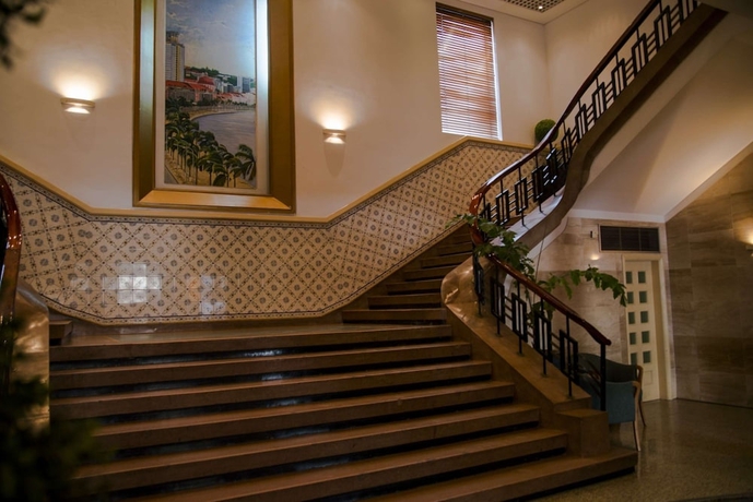 Imagen de los interiores del Hotel Continental, Luanda. Foto 16