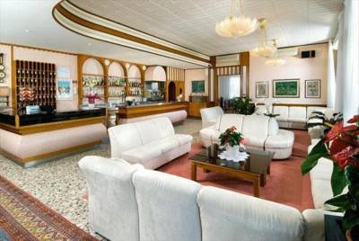 Imagen de los interiores del Hotel Continental, Milano Marittima. Foto 4