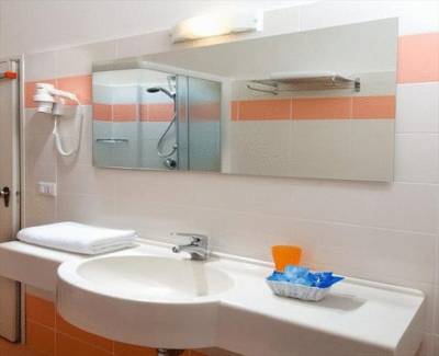 Imagen de los interiores del Hotel Continental, Milano Marittima. Foto 5