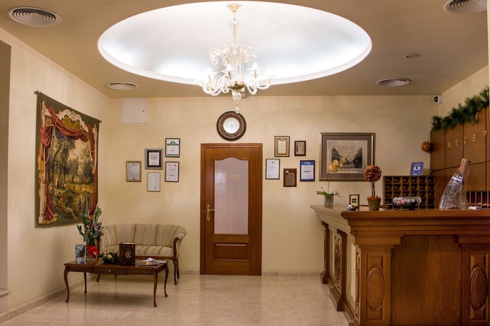 Imagen de los interiores del Hotel Continental, Odessa. Foto 17