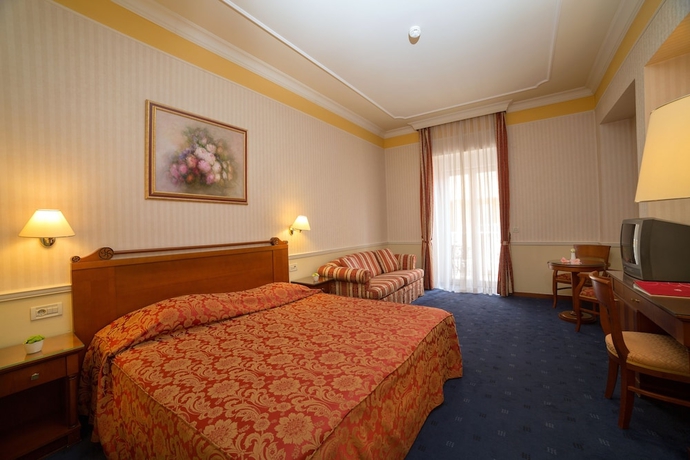 Imagen de la habitación del Hotel Continental, Opatija. Foto 4