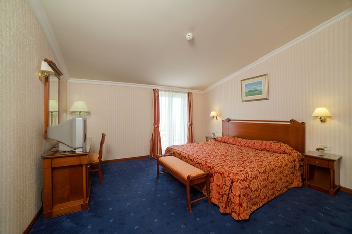 Imagen de la habitación del Hotel Continental, Opatija. Foto 11