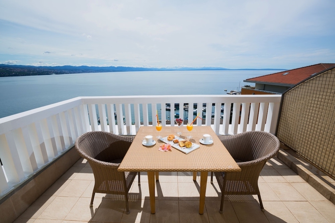 Imagen de la habitación del Hotel Continental, Opatija. Foto 14